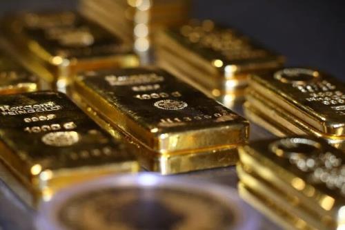 کاهش قیمت طلای جهانی با رشد دلار