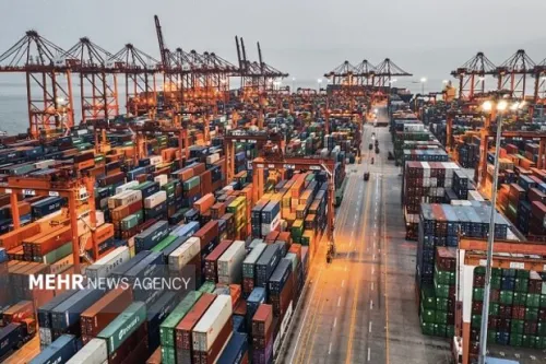 تامین ارز واردات از ۴۴ میلیارد دلار گذشت سهم ۳۲ میلیاردی بخش تجارت