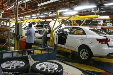 تصمیم وزارت صنعت برای داخلی سازی ۳۰ درصدی خودروهای وارداتی